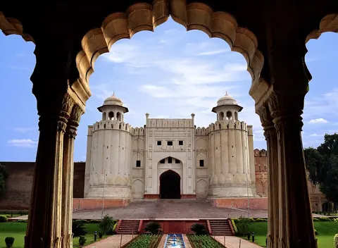 Lahore, Pakistan — Lahore Fort view from Baradari
