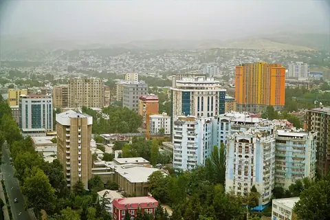 Dushanbe, Tajikistan — Panorama with buildings, Dushanbe