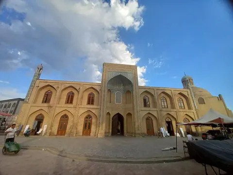Namangan, Uzbekistan — Mulla Qirgʻiz madrasasi 04