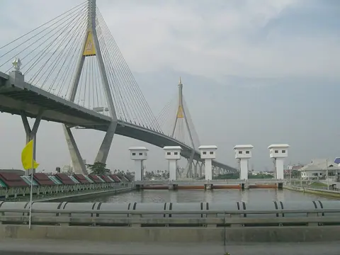 Phra Pradaeng, Thailand — Chao Phraya Phra Pradaeng Mega Bridge 1