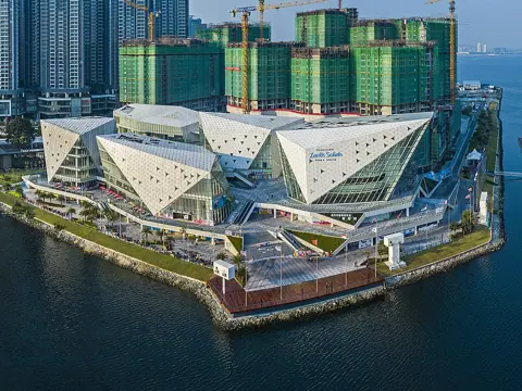 Johor Bahru, Malaysia — 富力公主湾 R&F Princess Cove (cropped)