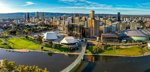 Adelaide, Australia — Adelaide skyline, December 2022 b