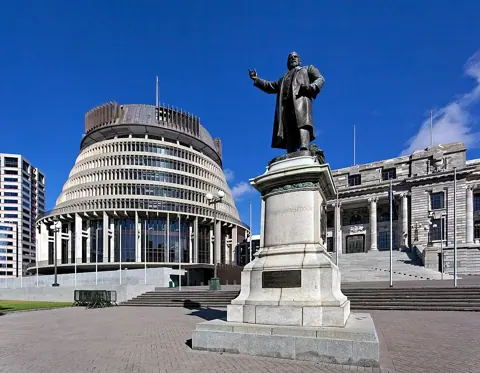 Wellington, New Zealand — Seddon Statue in Parliament Grounds