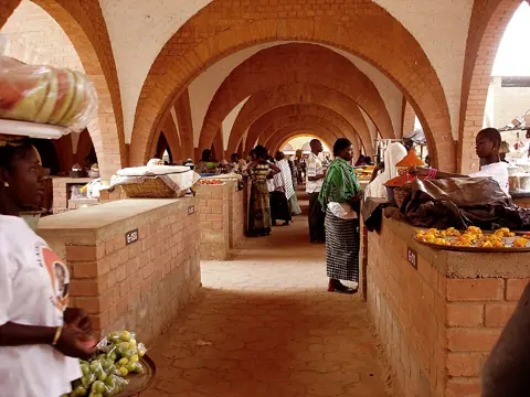 Koudougou, Burkina Faso — Grand marché de Koudougou
