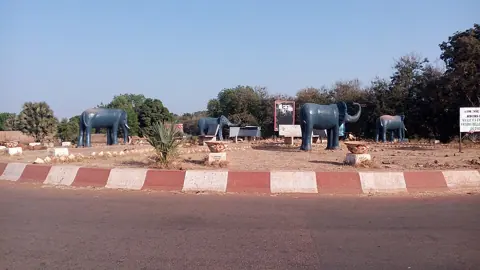 Kelo, Chad — Rond point Eléphant de Kélo