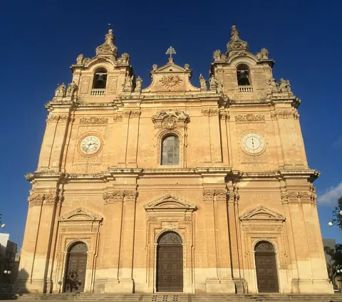 Birkirkara, Malta — St Helen Parish Church Birkirkara Malta -1244497030