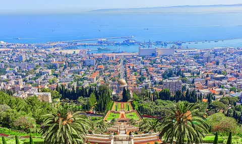 Haifa, Israel — The Hanging Gardens of Haifa, Israel (50099173503) (cropped)