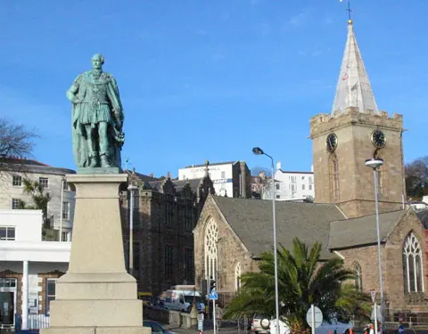 Saint Peter Port, Guernsey — Albèrt Églyise Saint Pièrre Port Dgèrnésy