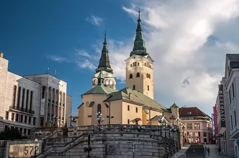 Žilina, Slovakia — Katedrála Najsvätejšej Trojice Zilina 6SM