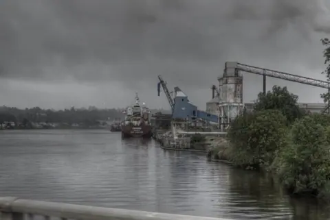 Linden, Guyana — Linden Bauxite Company - panoramio - Marco Farouk Basir