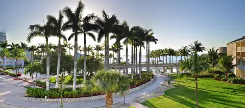 Lucaya, Bahamas — Sheraton Grand Bahamas Panorama