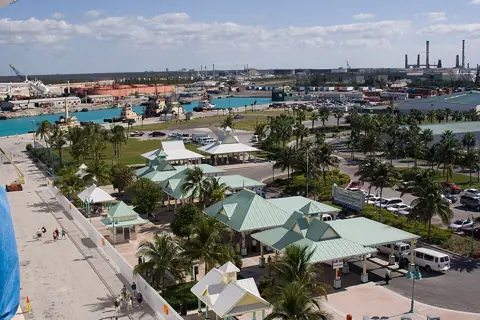 Freeport, Bahamas — Lucayan Harbor JonWorth