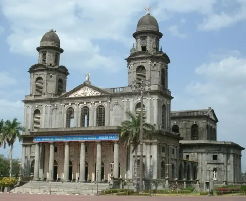 Managua, Nicaragua — Кафедральный собор в Манагуа (cropped)
