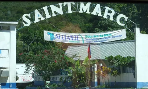 Saint-Marc, Haiti — Saint-Marc Welcome Sign at Frecyneau