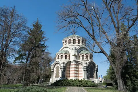 Pleven, Bulgaria — Плевен - параклис "Св. Георги Победоносец" - panoramio (2)