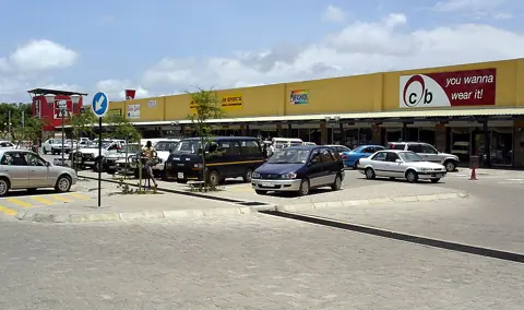 Molepolole, Botswana — New Molepolole Shopping Mall